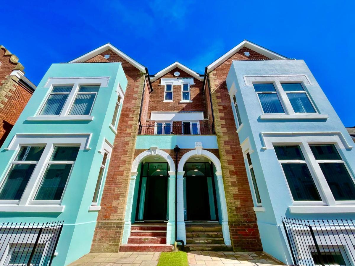 Апартаменты Sea Breeze - Coast Борнмут Экстерьер фото